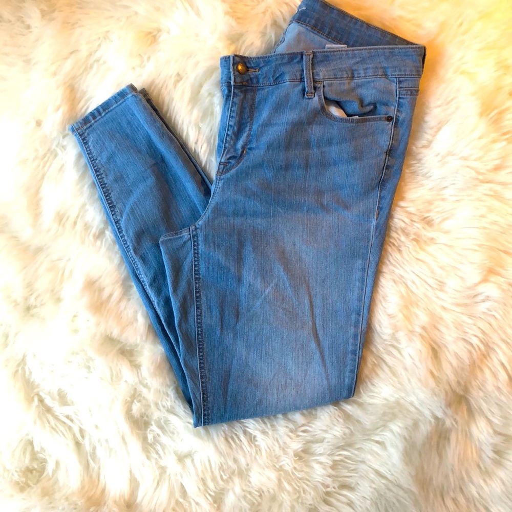 Old Navy Super Skinny Light Wash Jeans